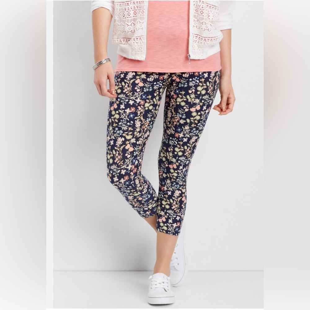 Maurices Floral Crop Leggings Women’s Size Medium